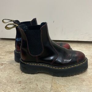Dr. Martens Chelsea Platform